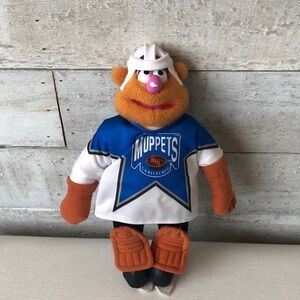 Muppets Fozzie Hockey Player